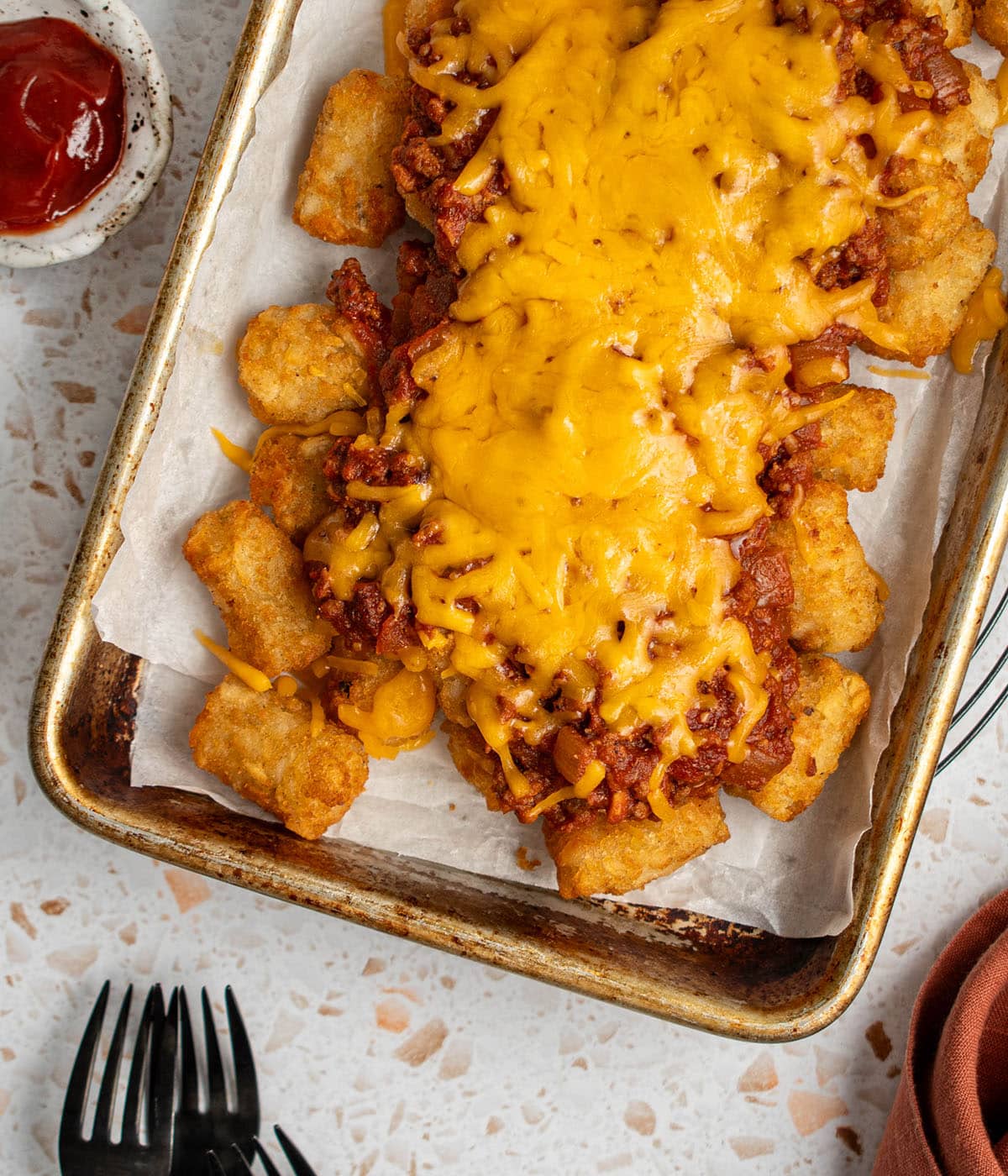 Chili Cheese Tater Tots - Cherry on my Sundae