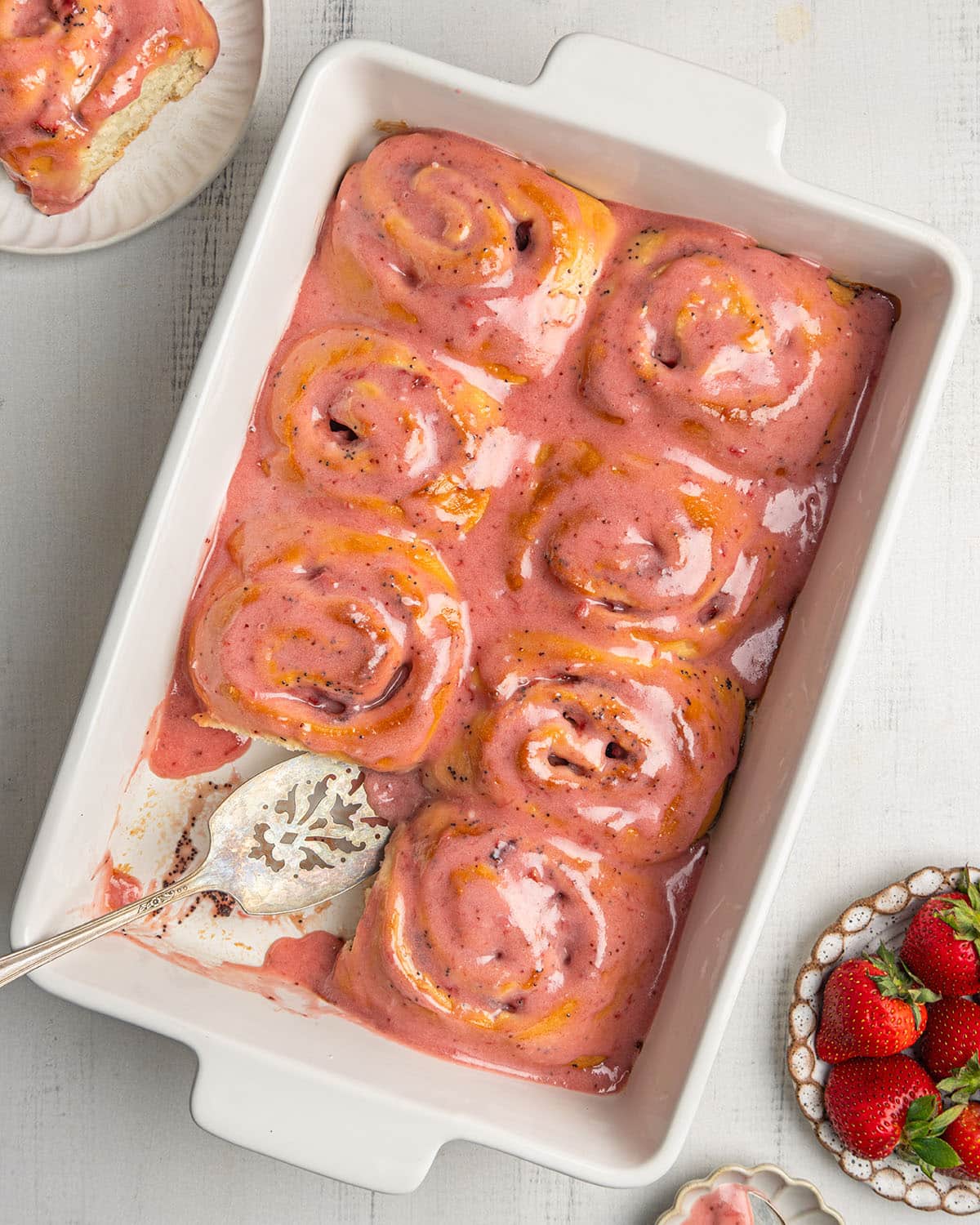 strawberry poppy seed cinnamon rolls
