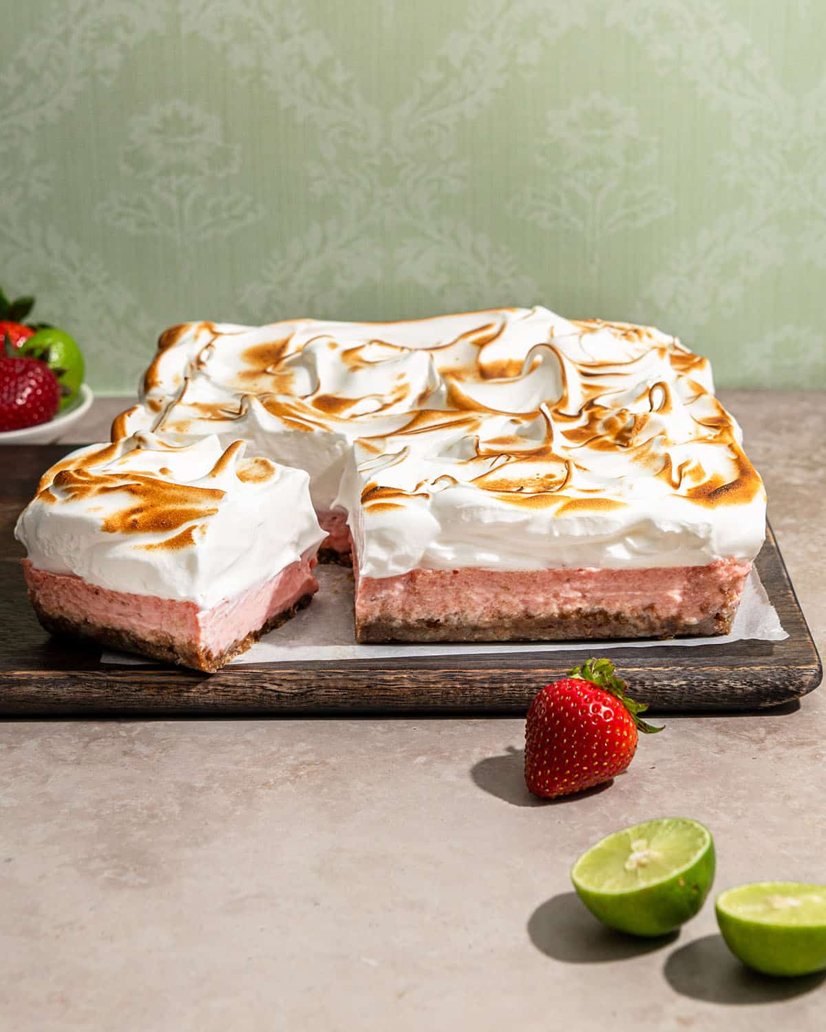 strawberry key lime pie bars