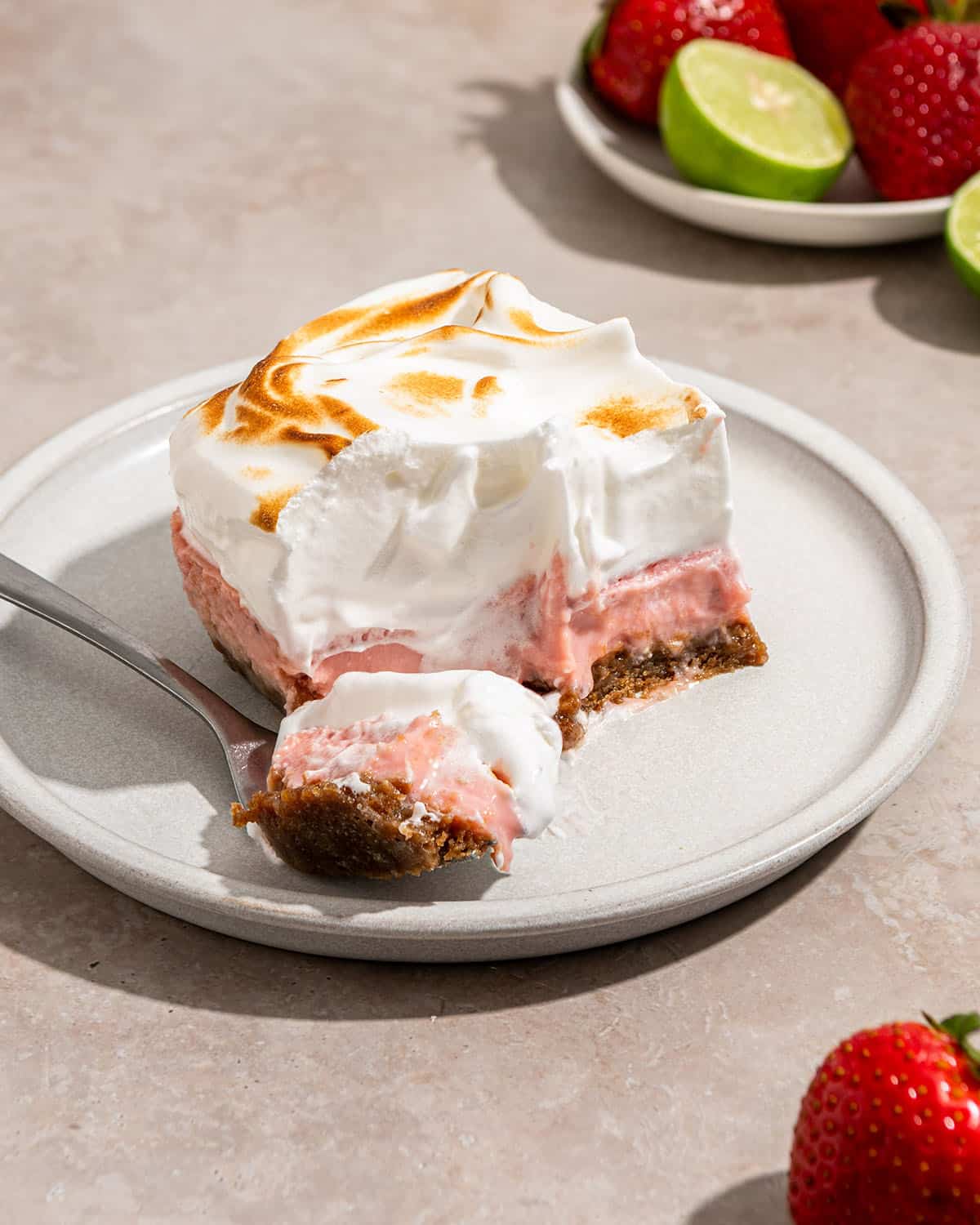 strawberry key lime pie bars
