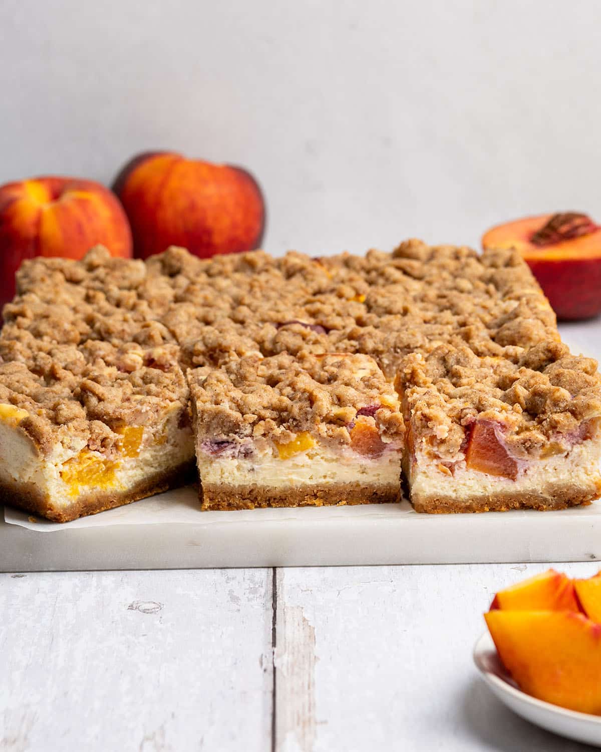 peach cobbler yogurt bars