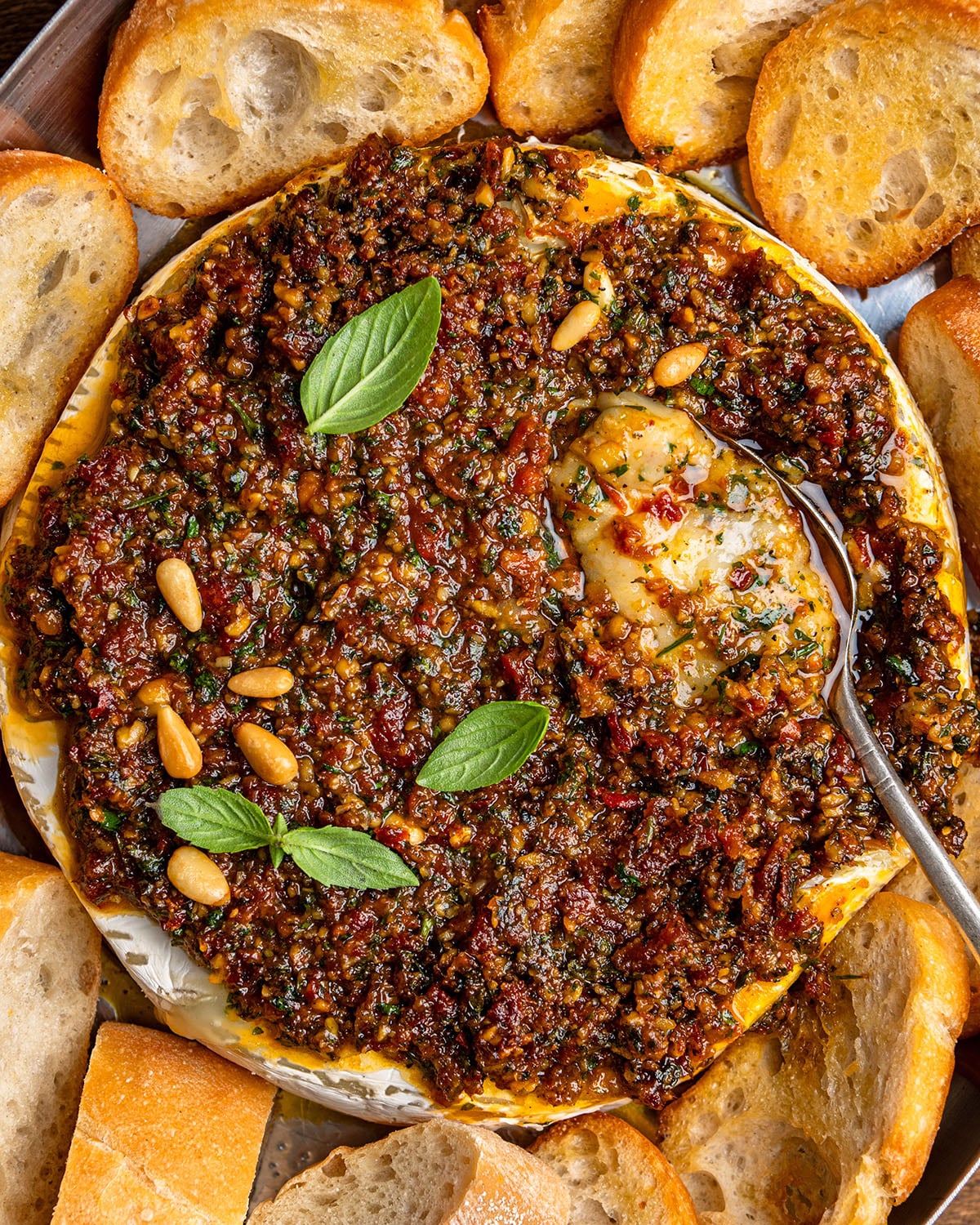 savory baked brie with sun-dried tomato pesto