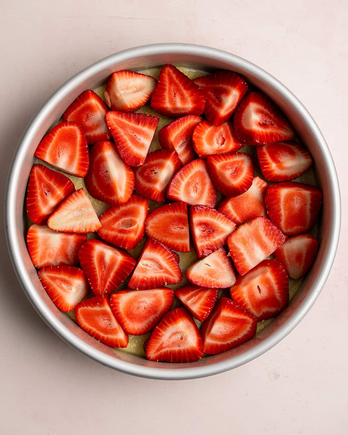 arrange strawberries in pan