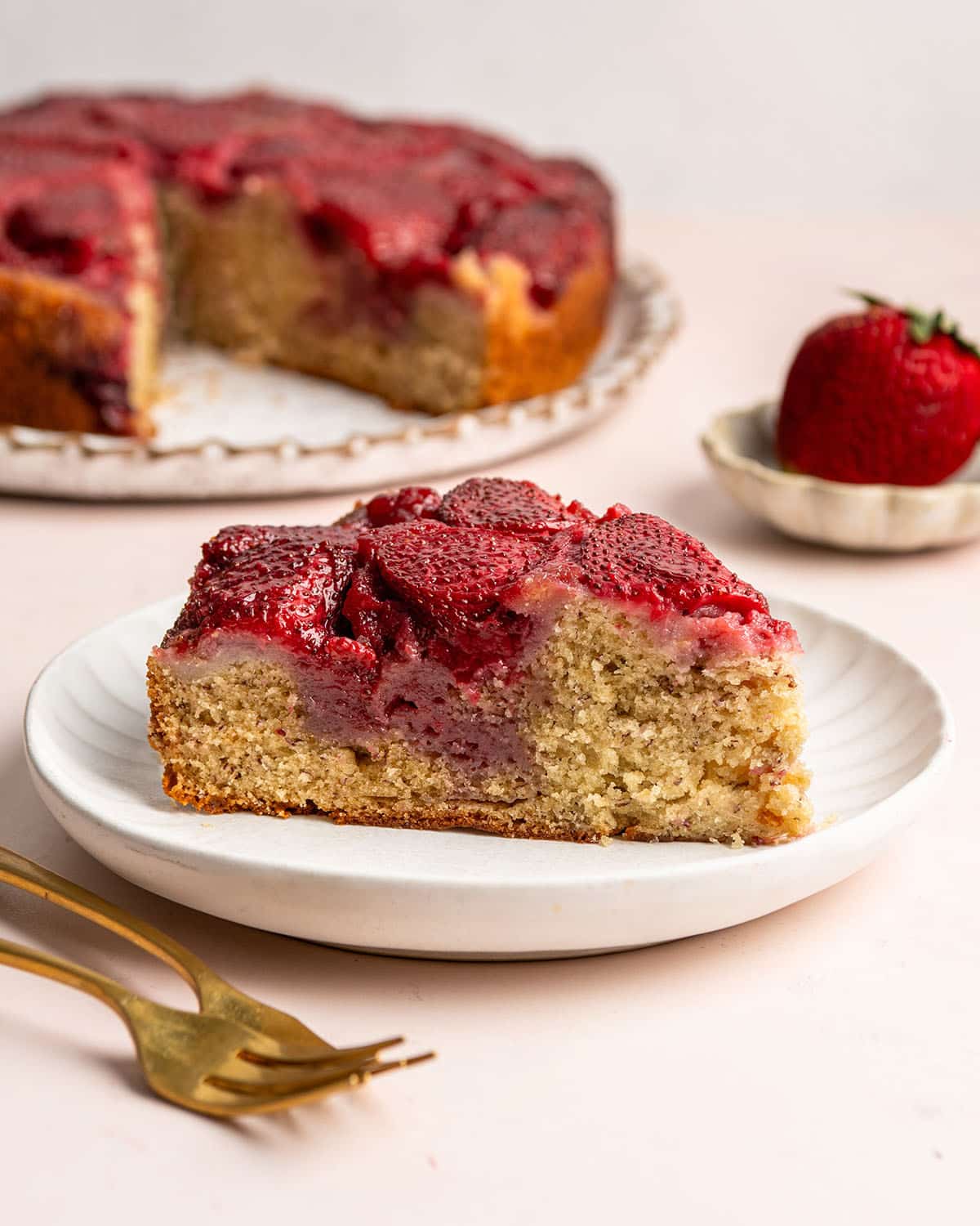 strawberry upside down banana cake