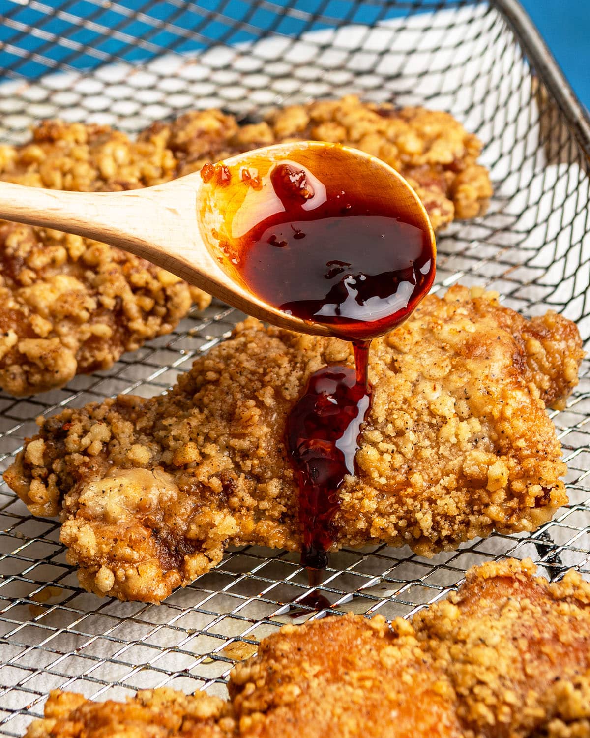 drizzle sauce on chicken
